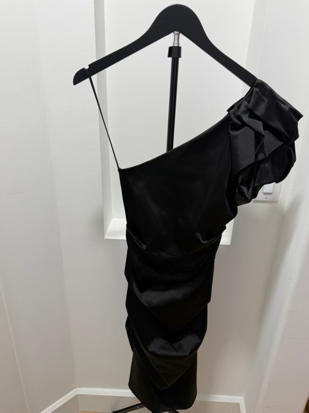 Nicole Miller Black One-Shoulder Ruffle Satin Dress